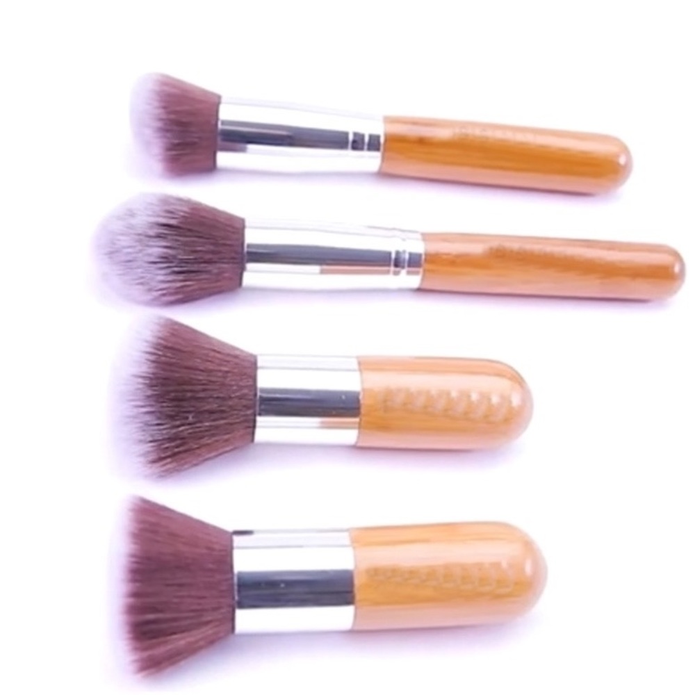 💋 LAST ONE! New Make up brushes and beauty bender - Picture 6 of 8
